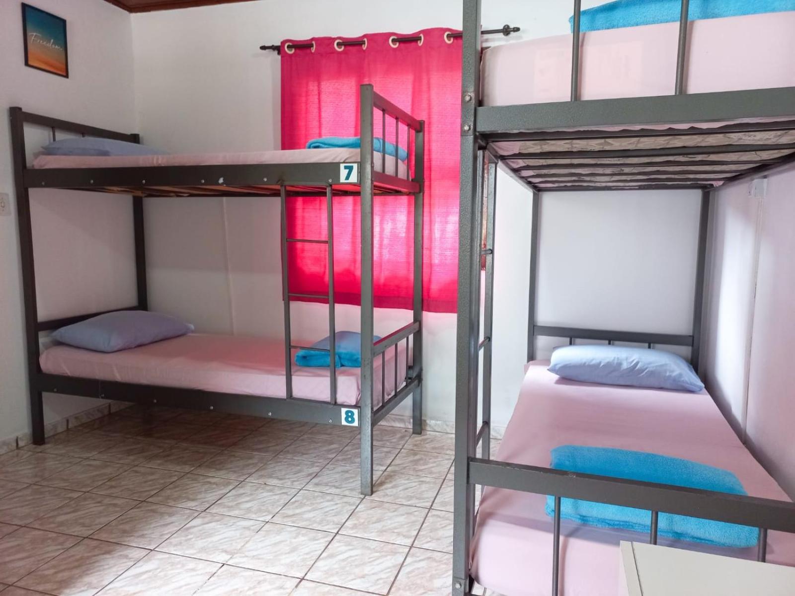 Hostel Blue Lagoon Abraão Habitación foto